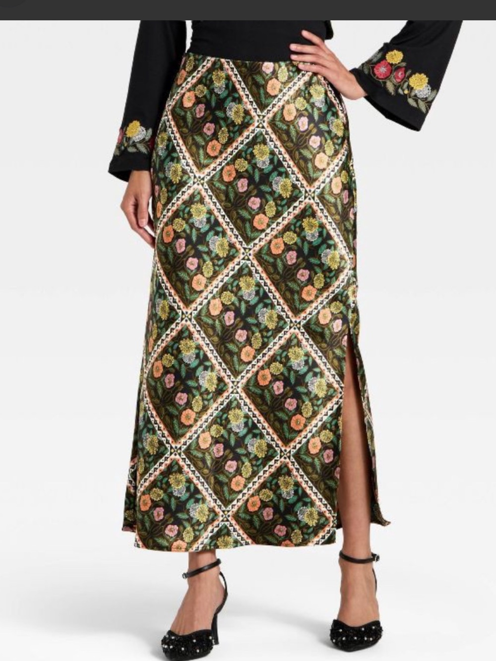 NWT Target Latino Heritage Month Black Floral
Diamond Satin Maxi Skirt XL